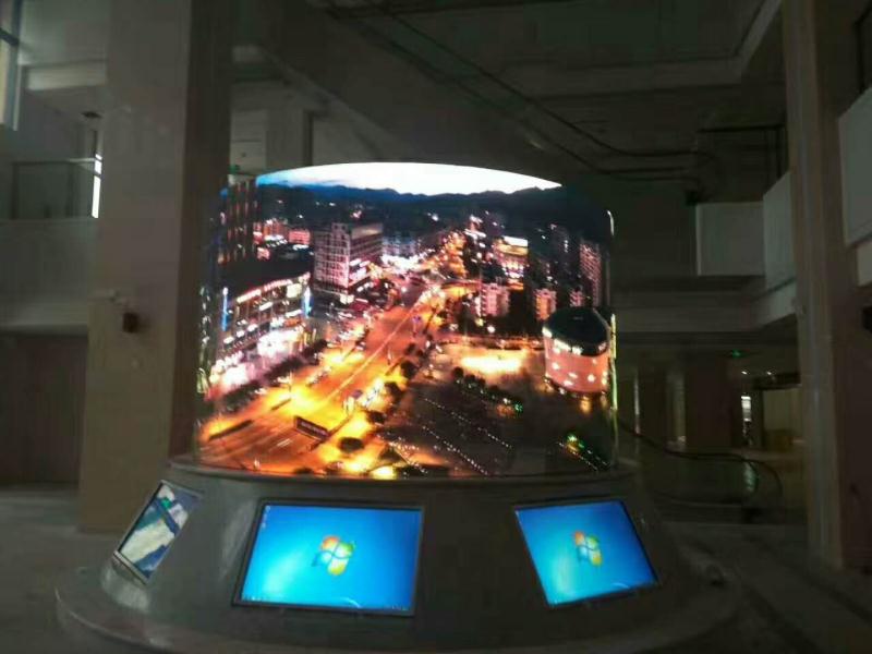 P2.5異形LED屏，圓柱形LED顯示屏