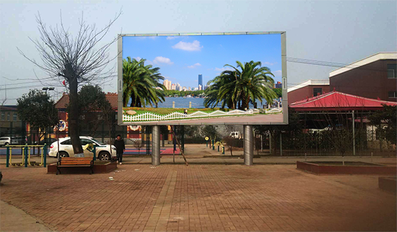 戶(hù)外雙(shuāng)立柱LED顯示屏P5